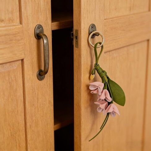 Boho Leather Flower Keychain Flower Bag Charm for Handbag Tote Purse Charm in Saudi Arabia