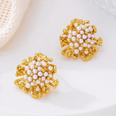 Vintage Beads Pearl Cluster Gold Stud Earrings for Women Unique Exquisite Statement Beaded White Pearls Ball Drop Earring Y2K Prom Party Jewelry Gift in Saudi Arabia