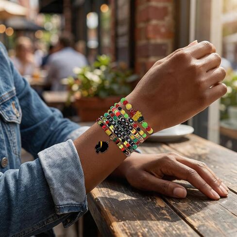 Black American Independence Bracelets, 4 Pcs Handmade Stackable Stretch Bracelets with Card, Happy Juneteenth Clay Celebrate Gifts for Adults Women Holiday Decorations in Saudi Arabia