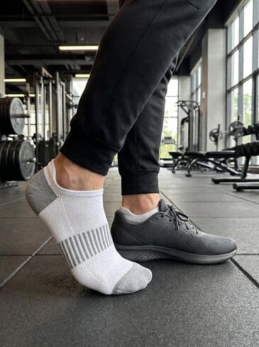4 Pairs Unisex Low Cut Athletic Socks, Arch Support Breathable Mesh Invisible Sports Socks in Kuwait
