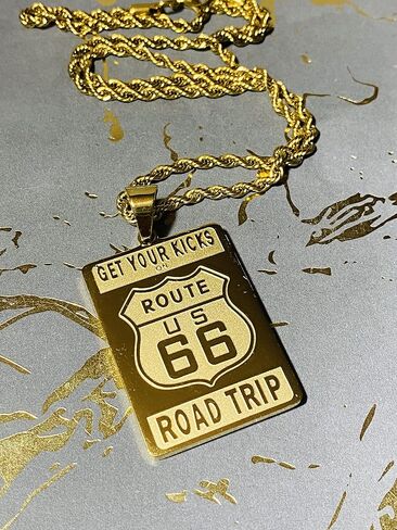 قلادة على شكل علامة الطريق السريع US Route 66 - قلادة هيب هوب مثلجة بلمسة نهائية من الذهب عيار 14 قيراط مع سلسلة حبل من الفولاذ المقاوم للصدأ مقاس 3 مم، مجوهرات رحلة الطريق للرجال in Kuwait