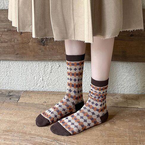 HeTaoCat Womens Vintage Patterned Crew Socks 5 Pairs, Boho Knit Cotton Mid Calf Socks, Size 5-9 Casual Socks for Daily Wear in Kuwait