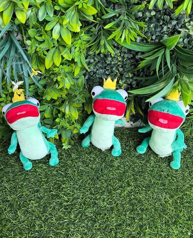 Lizard Plush Keychain 7.87", Meme Movie Merch Funny Novelty Keychain | Pull Cord Design, Rotating Arm, Removable Lobster Clasp, Removable Crown, Large Dimension in Saudi Arabia