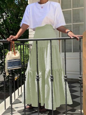 Elegant Gingham Print Maxi Skirt for Women, Elastic Waist Tiered Ruffle Skirt for Daily & Vacation Wear Green in Kuwait