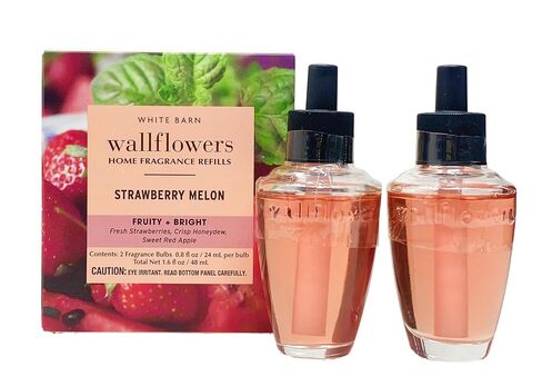 Bath & Body Works Strawberry Melon - 4 Wallflowers Home Fragrance Refill with a Marbela Natural Oats Sample Soap. in Kuwait