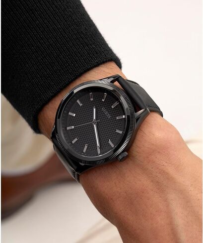 Guess Men's 44mm Watch - Black Leather Strap, Dial & Case in Kuwait