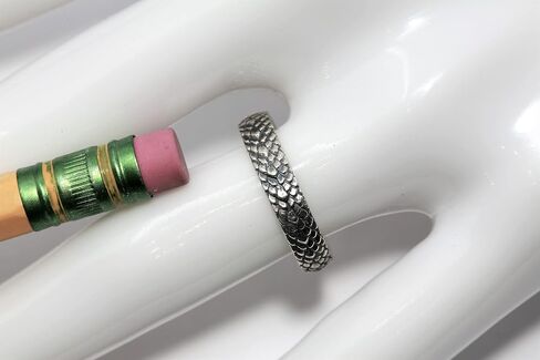 Handmade Dragon Scale Pattern Sterling Silver Ring in Saudi Arabia