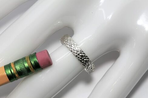 Handmade Dragon Scale Pattern Sterling Silver Ring in Saudi Arabia