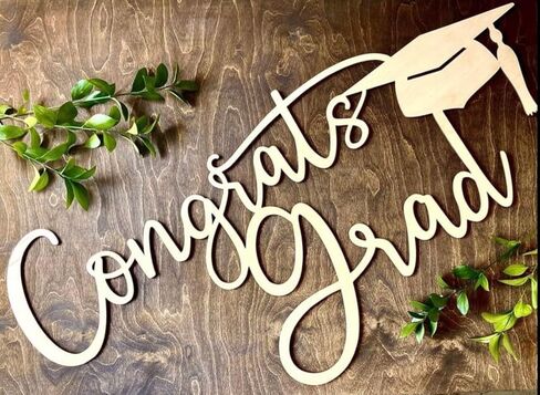Wooden Congrats Grad Sign for Balloon Arch, Class of 2025 Grad Party Decor, Reusable Graduation Decoration for Grad Celebrations in Saudi Arabia