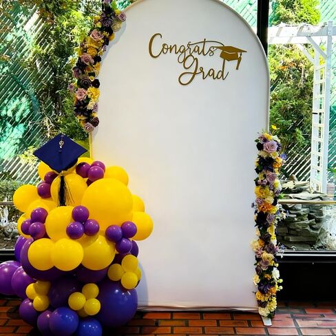 Wooden Congrats Grad Sign for Balloon Arch, Class of 2025 Grad Party Decor, Reusable Graduation Decoration for Grad Celebrations in Saudi Arabia