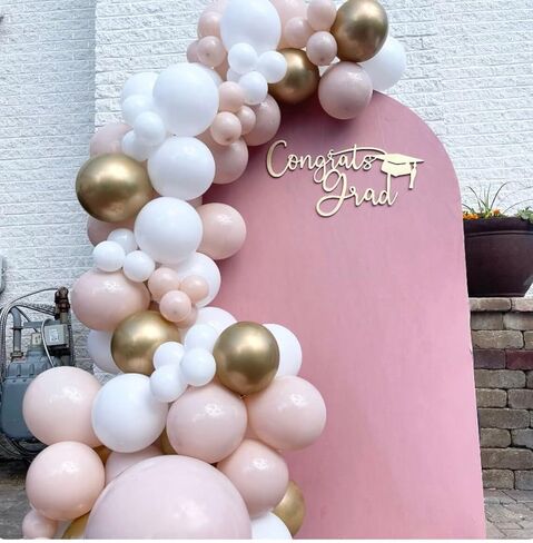 Wooden Congrats Grad Sign for Balloon Arch, Class of 2025 Grad Party Decor, Reusable Graduation Decoration for Grad Celebrations in Saudi Arabia