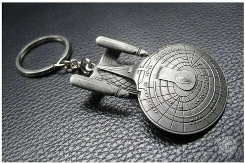 USS Enterprise NCC-1701 Starship Keychain – Sci-Fi Spaceship Metal Key Ring, Space Fleet Inspired Collectible Gift in Saudi Arabia
