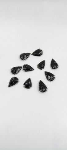 Black Obsidian Arrowheads – Pack of 20 | 1″–1.25″ Handmade Natural Stone Arrow Points for Craft, Jewelry Making & Collection in Saudi Arabia
