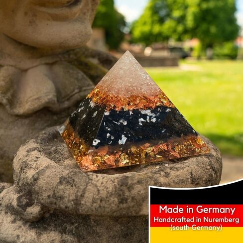 هرم طاقة Orgone مع العقيق اليماني والكوارتز الشفاف والشونغايت - مصنوع يدويًا في ألمانيا، مستوحى من فيلهلم رايش - من أجل تناغم الغرفة والطاقة المتوازنة في المساحات الحديثة (5G، WiFi، EMF) in Kuwait