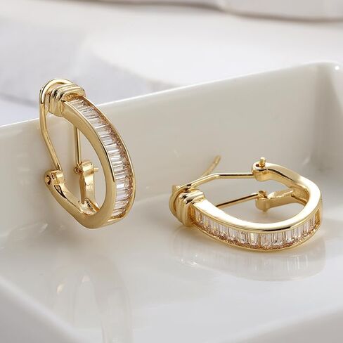 1 Pair of Fashionable Women's Hoop Earrings, Paired with Synthetic Zircon, Classic and Versatile, Elegant Jewelry Accessories for Holiday Banquets, Perfect Christmas/Valentine's Day Gifts in Kuwait