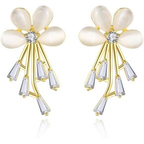 14K Gold D-color VVS1 Moissanite Earrings, Sweet Floral Bouquet Stud Earrings for Women in Saudi Arabia