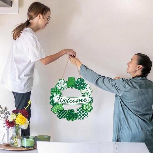 St Patrick's Day Wreath Wooden Shamrock Wreath Front Door Hanger Decor Spring Welcome Decorations for Home St Patricks Day Door Decoration for Front Door Irish Welcome Hanging Sign for Indoor Outdoor in Saudi Arabia