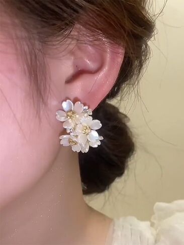 Acrylic Flower Hoop Earrings for Women Rhinestone Statement Floral Cluster Huggie Earrings Birthday Prom Jewelry in Saudi Arabia