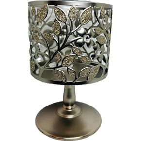Bath and Body Works Dogwood Flower Pedestal 3-Wick Candle Sleeve Holder in Kuwait