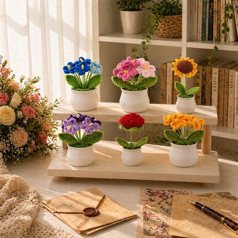 زهور الكروشيه، زرقاء اصطناعية محبوكة Forget-Me-Not Floral ديكور مصنوع يدويًا من خيوط الكروشيه زهرة مع وعاء لطيف ديكور مكتب هدية للنساء عيد ميلاد المعلم وهدية التخرج in Kuwait