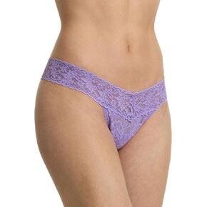 hanky panky Women's Petite Signature Lace Low Rise Thong, One Size (4911XSP) in Kuwait
