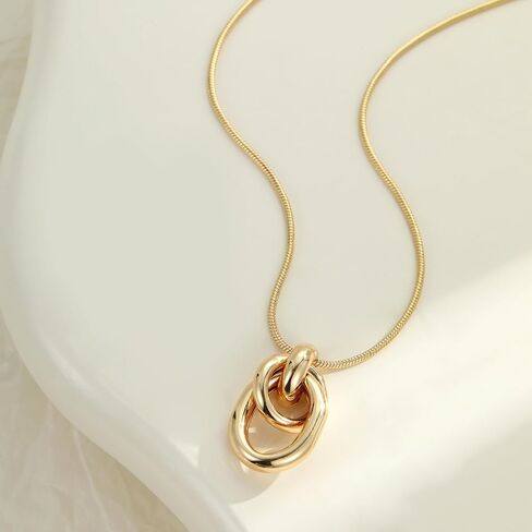 Gold Knot Pendant Necklace Jewelry Set for Women in Kuwait