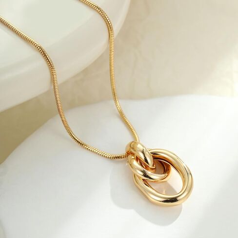 Gold Knot Pendant Necklace Jewelry Set for Women in Kuwait