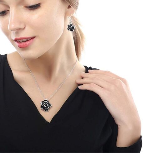 Black Jewelry Sets for Women, Rose Camellia Flower Necklace Earrings Set Fashion Rhinestone Wedding Bridal Black Rose Crystal Accessories Statement Necklac Elegant Jewelry in Saudi Arabia
