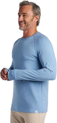 Men's Long-Sleeve T-Shirt with Thumbholes - UPF 50+ Sun Protection - LumaLeo in Black in Kuwait