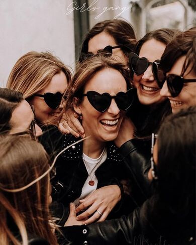 Wholesale 48 Pack Heart Shaped Sunglasses Bulk Wedding Gifts Bachelorette Bridal Party Favors for Guests Reception in Saudi Arabia