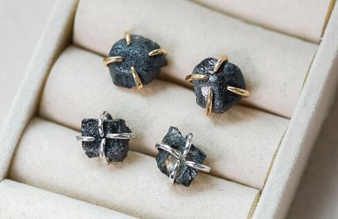 Raw Black Tourmaline Stud Earrings, 18K Gold or Silver Plated Brass, 4-Claw Setting, Crystal Earrings, Gemstone Earrings in Kuwait