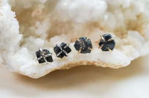 Raw Black Tourmaline Stud Earrings, 18K Gold or Silver Plated Brass, 4-Claw Setting, Crystal Earrings, Gemstone Earrings in Kuwait
