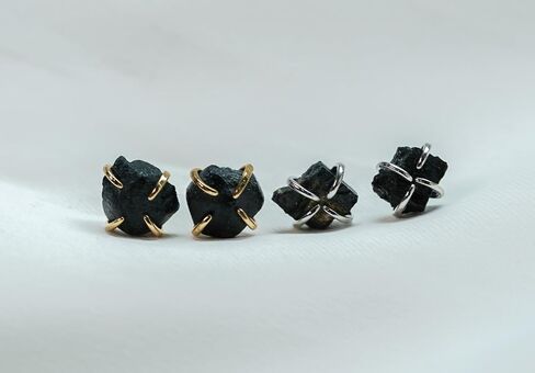 Raw Black Tourmaline Stud Earrings, 18K Gold or Silver Plated Brass, 4-Claw Setting, Crystal Earrings, Gemstone Earrings in Kuwait