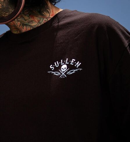 تي شيرت Sullen Men's American Beauty Americana Capsule Tattoo Lifestyle Graphic Standard مصنوع من القطن بأكمام قصيرة in Kuwait