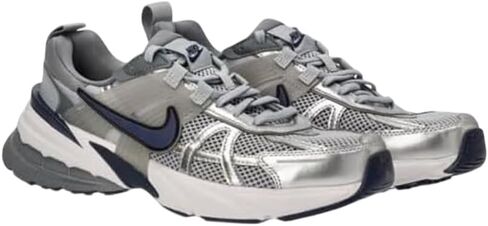 حذاء Nike V2K Run (HJ4497-002، رمادي ذئب/رمادي بارد/أبيض/كحلي منتصف الليل) مقاس 10 in Kuwait