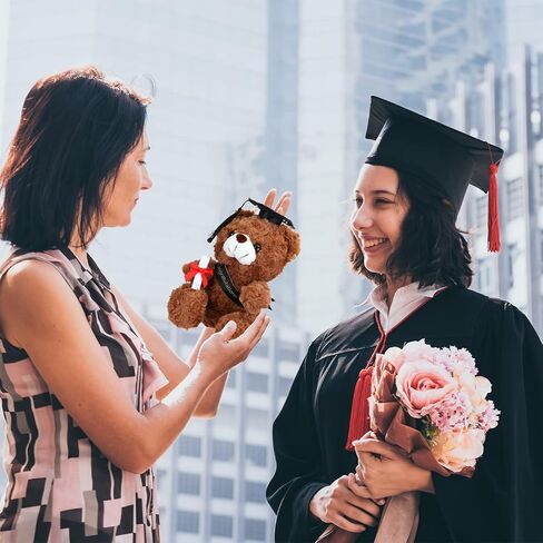 هاول التخرج الدب فئة من 2024 التخرج أفخم 9 بوصة الدب التخرج هدية رياض الأطفال التخرج دمية التخرج الحيوان المحشوة مع دبلوم ووشاح لهدية يوم التخرج (بني داكن) in Kuwait