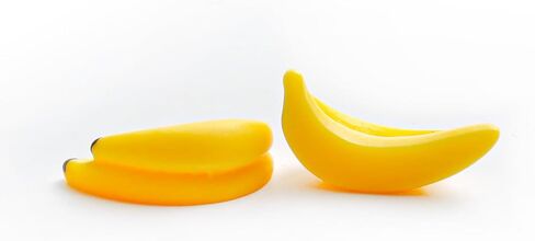 Bbiamsleep 35 قطعة من الموز الراتنج الصغير بمقياس 1/12 موز صغير موز صغير فاكهة صغيرة للمنزل المصغر ديكور حديقة الجنية in Kuwait