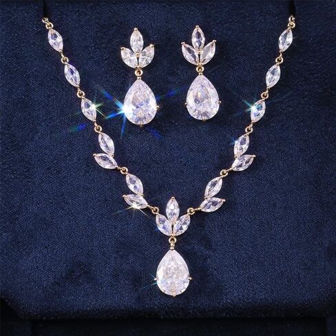 Elegant Gorgeous Earrings and Necklace for Women Chic Party Jewelry Set in Kuwait