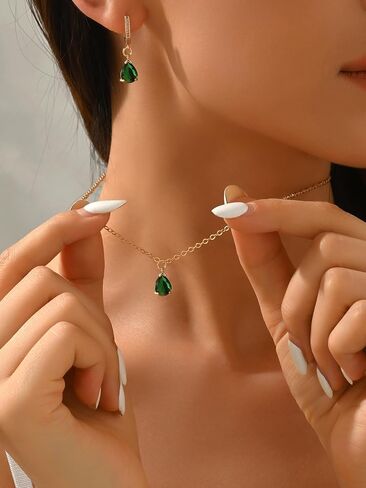Emerald Green Teardrop Necklace & Earrings Set for Women, Dainty Gold Chain Jewelry, Minimalist CZ Bridal Pendant Set, Elegant Gift for Her in Kuwait