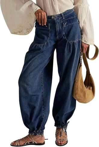 chouyatou Women's Boyfriend Baggy Lotus Jeans Y2k Barrel Jeans Drawstring Bottom Wide Leg Pleated Denim Pants in Saudi Arabia