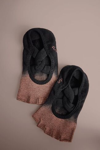 toesox Ivy Half Toe Grip Socks for Women, Wear for Pilates, Barre, Yoga and Dance - Five Toe Design with Non-slip Grippy Sole, Fitted Heel and Arch Support - Clove Ombre, Small in Saudi Arabia