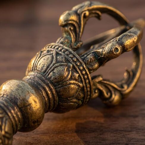 SHINEOFI Brass Vajra Pestle Home Decor Accents Vintage Brass Dharma Ornament Feng Shui Decor for Office Temple Desktop Key Chain Pendant in Kuwait