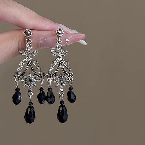 Black Chandelier Dangle Earrings for Women Vintage Gothic Halloween Earrings Goth Chandelier Drop Earrings Trendy Elegant Jewelry Accessories in Saudi Arabia
