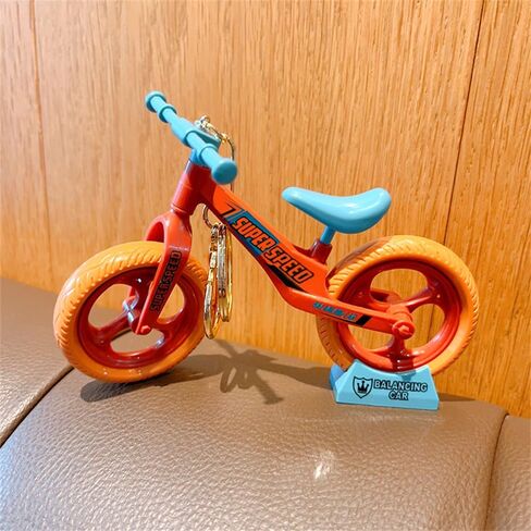 Funny live Movable Bicycle Keychain, Bicycle Model Ornament, Cute Pendant, Creative Gift for Cycling Enthusiasts in Kuwait