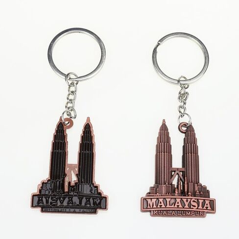 2pcs Malaysia Kuala Lumpur Twin Towers building keychain, Malaysia tourist souvenir key ring, vintage building model keychain, suitable for tourist souvenirs and building model collection in Saudi Arabia