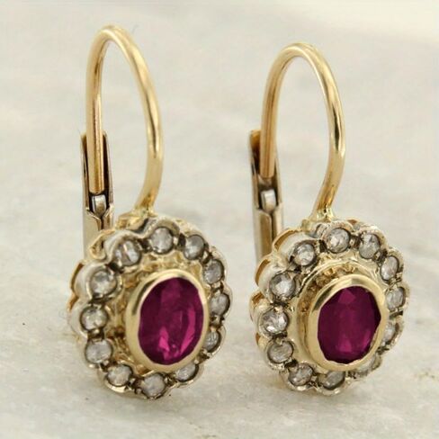 Luxurious and Elegant New Fashionable Golden Geometric Pendant Earrings for Women Synthetic Zircon Fashion Wedding Earrings Exquisite Daily Jewelry in Kuwait