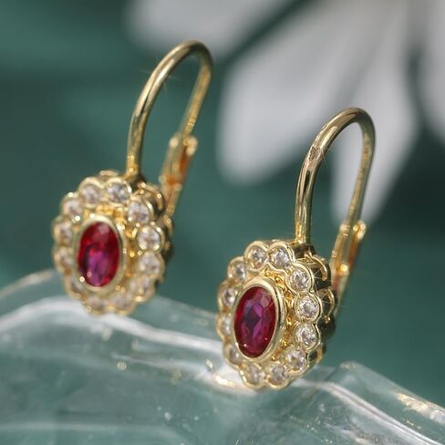 Luxurious and Elegant New Fashionable Golden Geometric Pendant Earrings for Women Synthetic Zircon Fashion Wedding Earrings Exquisite Daily Jewelry in Kuwait