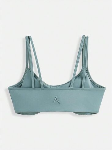 WDIRARA Women's Sports Bra Scoop Neck Athletic Workout Bra Gym Yoga Tops in Kuwait