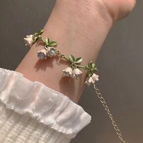 Vintage French Design Mori Lily Of The Valley Pearl Bracelet Handmade Jewelry Fashion Forest Series Bracelet For Women Jewelry in Kuwait
