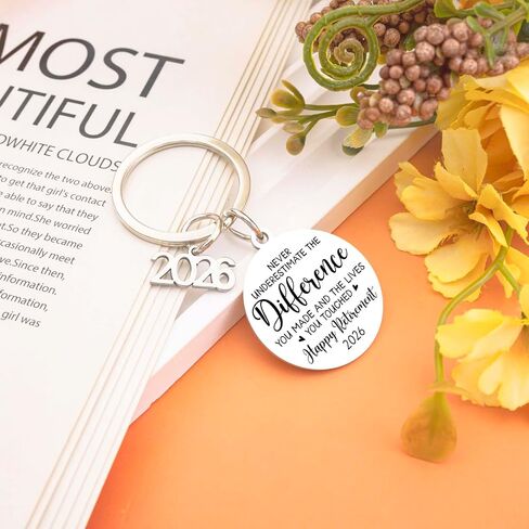 Retirement Gift for Woman 2026 Happy Retirement Keychain Gifts for Women Men Cool Retired Gifts for Coworker Boss Employee Teacher Nurse Happy Retired Stuff in Saudi Arabia